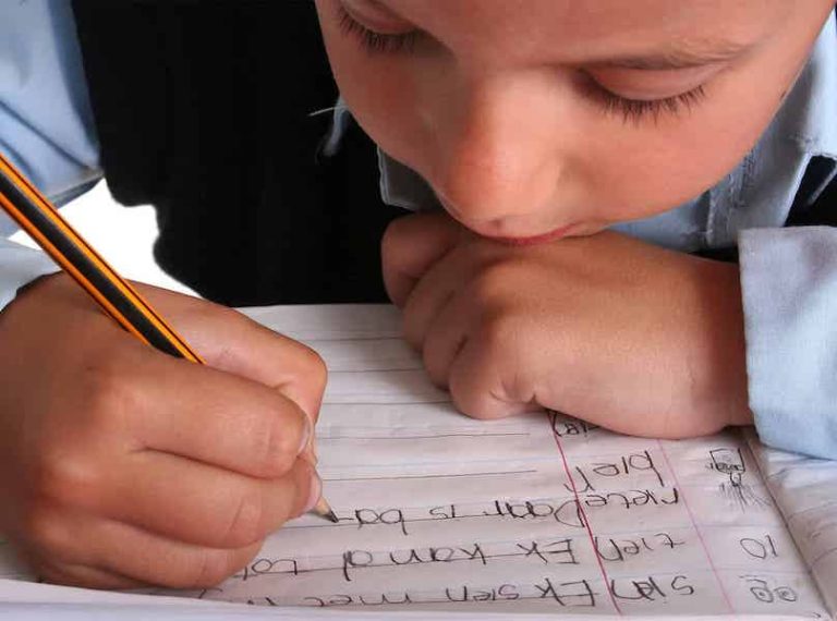 ID-DYSLEXIA U L-ISFIDI LI ĠĠIB MAGĦHA