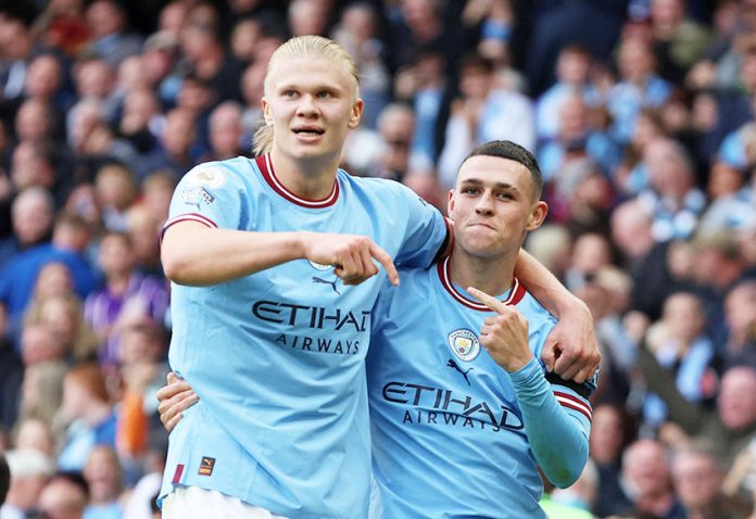 Premier League - Manchester City v Manchester United