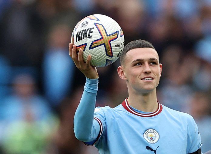 Premier League - Manchester City v Manchester United