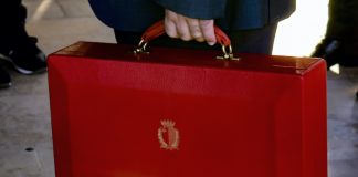 GĦADA L-BUDGET… Għażla soċjali fi żmien ta’ awsterità… Malta tinvesti fejn oħrajn qegħdin inaqqsu