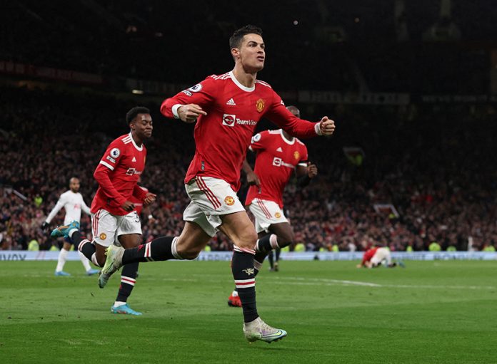 Premier League - Manchester United v Tottenham Hotspur