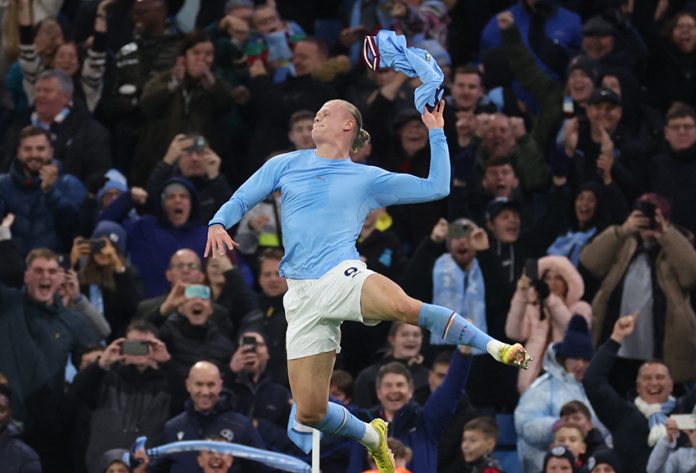 Premier League - Manchester City v Fulham