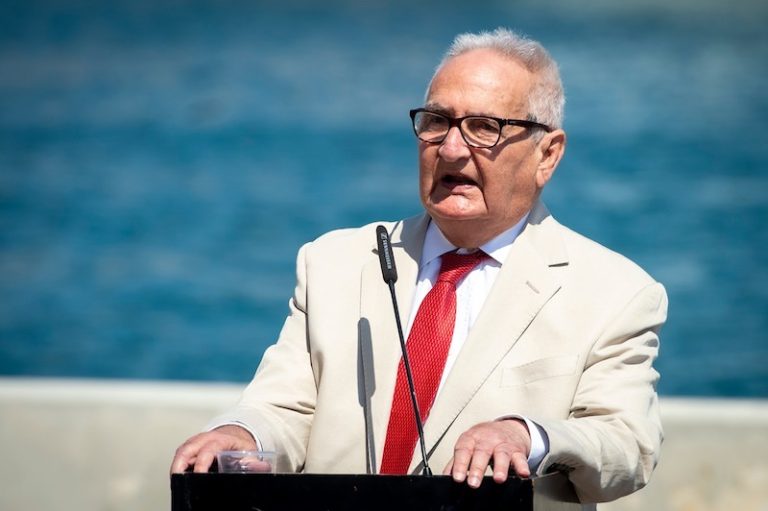 Il-PM jirrispetta x-xewqa ta’ Karmenu Mifsud Bonnici nnifsu li ma jsirlux funeral statali