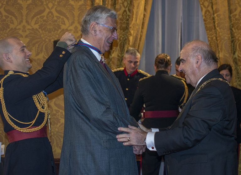 L-eks politiċi Alex Sceberras Trigona u Dolores Cristina kienu fost dawk li ġew onorati fl-għoti tal-Midalji għall-Qadi tar-Repubblika
