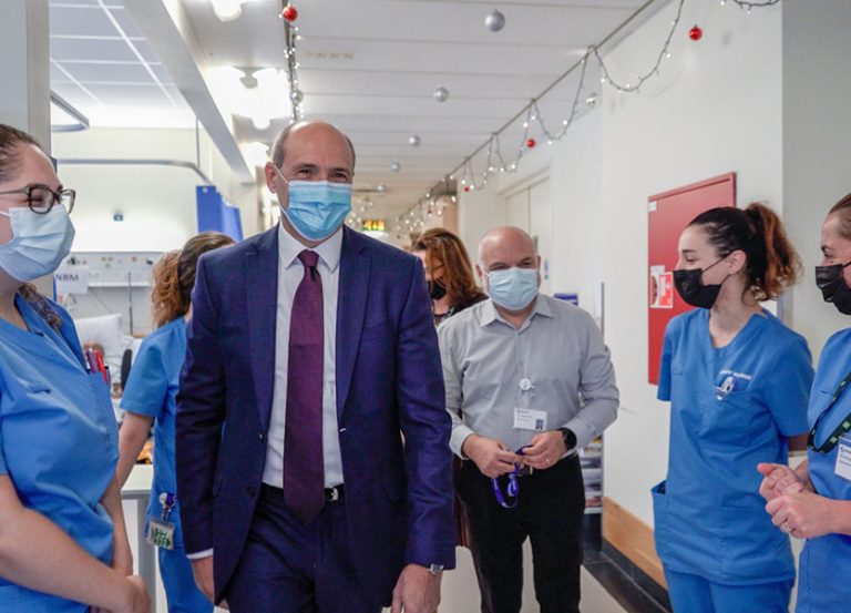Is-servizz b’xejn tal-Continuous Glucose Monitoring estiż għal persuni sa 23 sena li huma bid-dijabete tat-tip 1