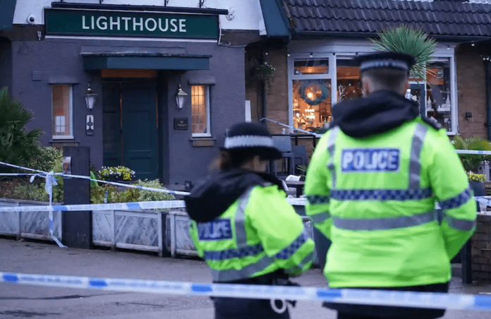 lighthouse pub - liverpool - qtil