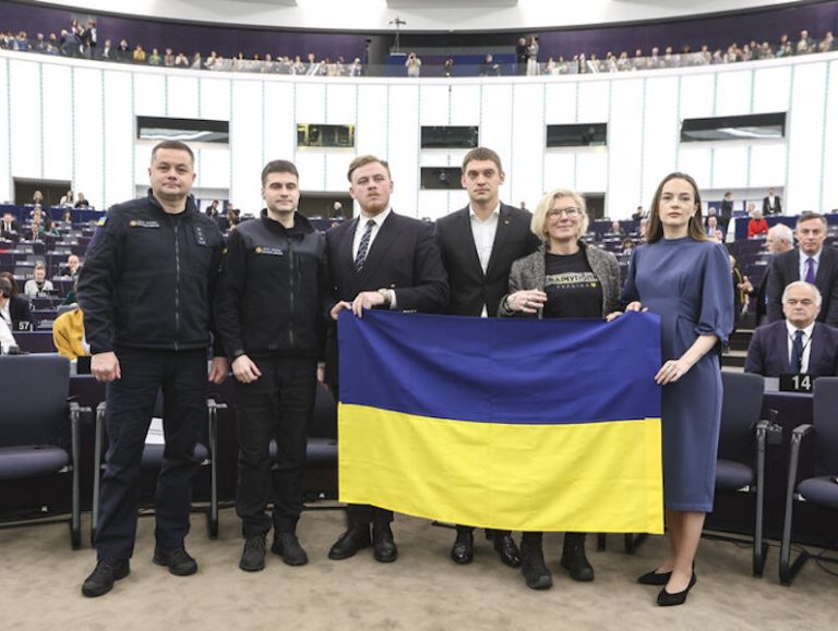 IPPREMJAT POPLU LI QED JOFFRI REŻISTENZA QUDDIEM GWERRA TAL-WAĦX