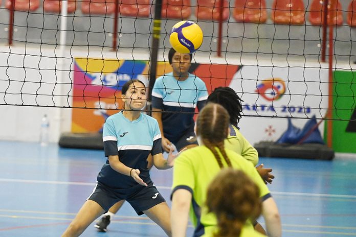 Year 11 Volleyball (4)