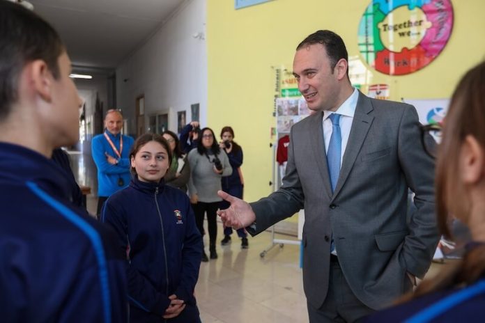 grima - investiment - edukazzjoni