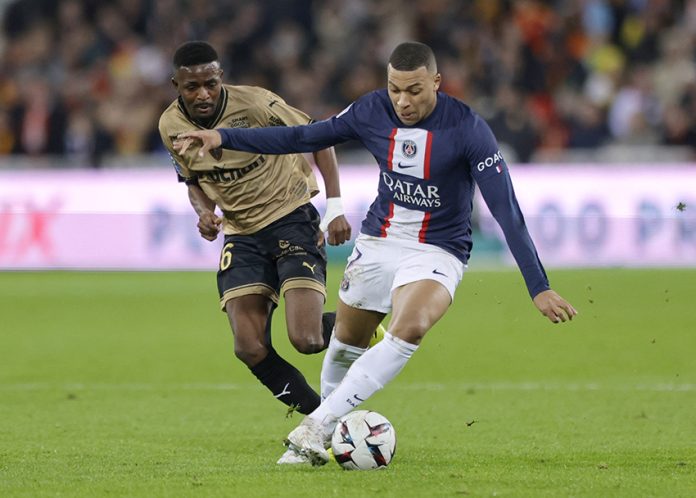 Ligue 1 - RC Lens v Paris St Germain