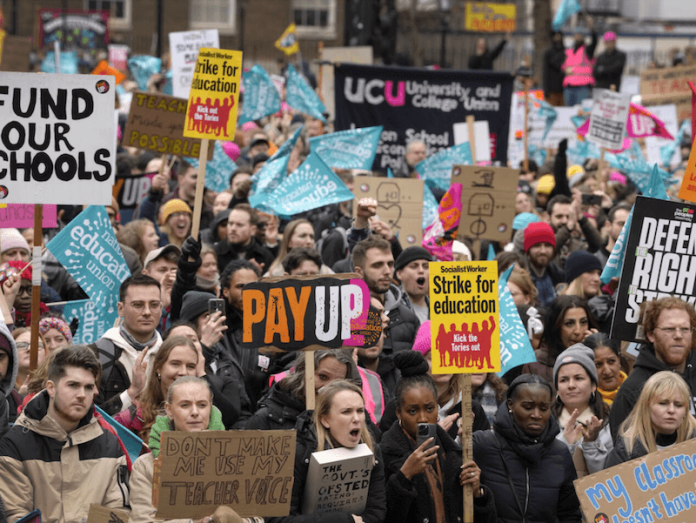 skejjel - uk - strikes