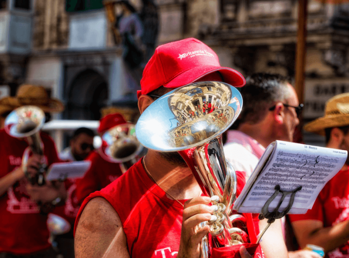 festi - banda