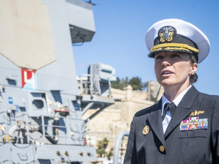 Kmandant ta’ bastiment militari tgħid qatt ma kellha xkiel għax hi mara 