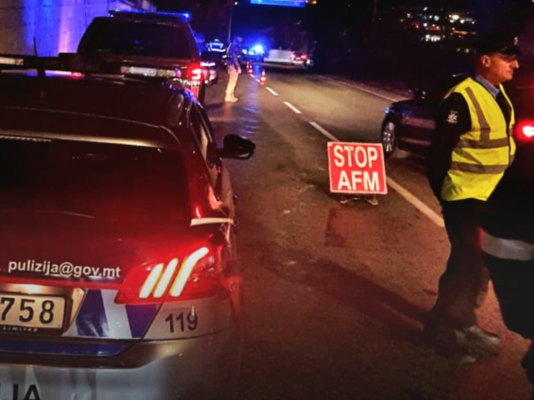 Jinqabad bid-droga wara li prova jiżgiċċa lill-pulizija f’roadblock