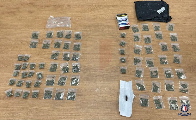 Jinżamm arrestat wara li nstab fil-pussess ta’ 40 qartas droga