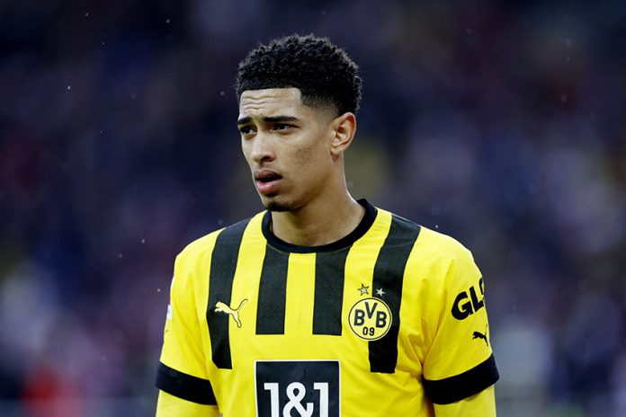 Bundesliga - VfB Stuttgart v Borussia Dortmund