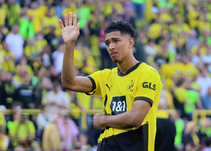 Bundesliga - Borussia Dortmund v 1. FSV Mainz 05