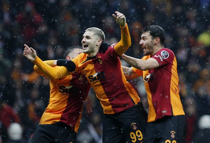 Super Lig - Galatasaray v Trabzonspor