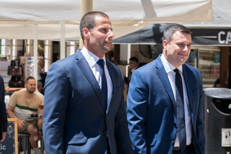 “Tajniehom il-provvisti kollha biex inżommuhom komdi”