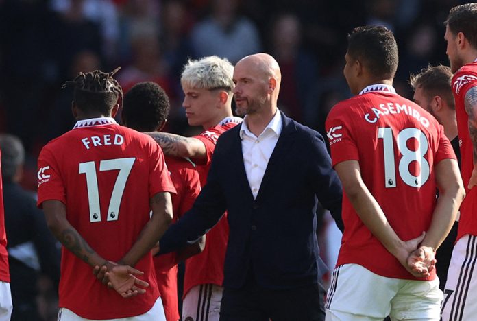 Premier League - Manchester United v Fulham