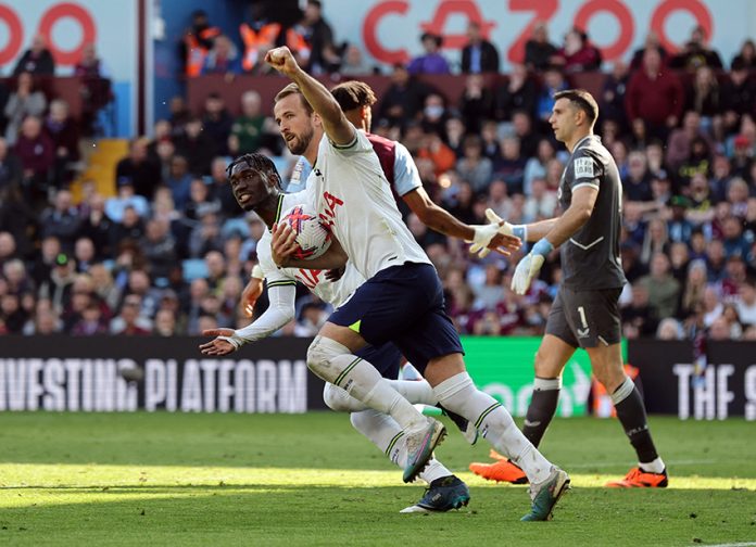 Premier League - Aston Villa v Tottenham Hotspur