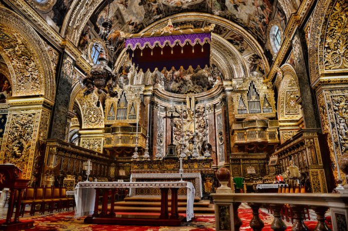 konkatidral minn ġewwa