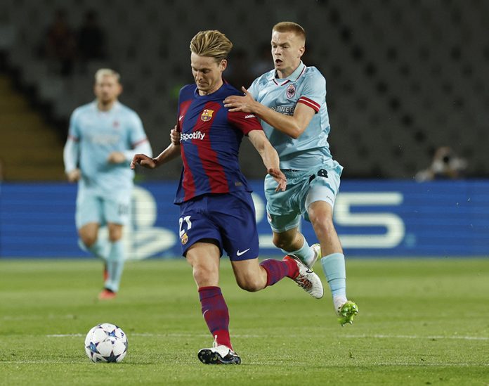 Champions League - Group H - FC Barcelona v Royal Antwerp
