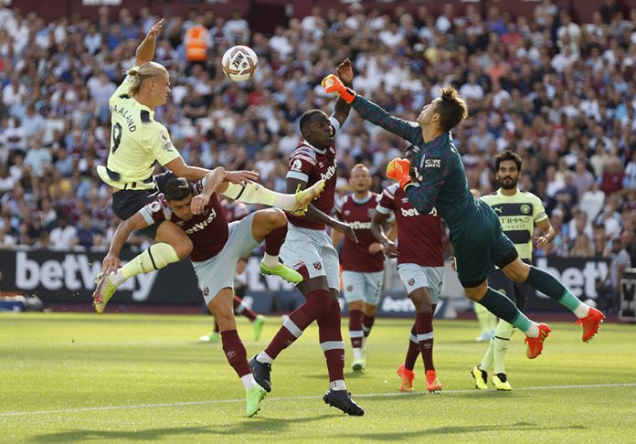 Premier League - West Ham United v Manchester City