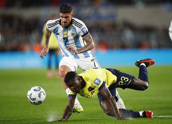 World Cup - South American Qualifiers - Argentina v Ecuador