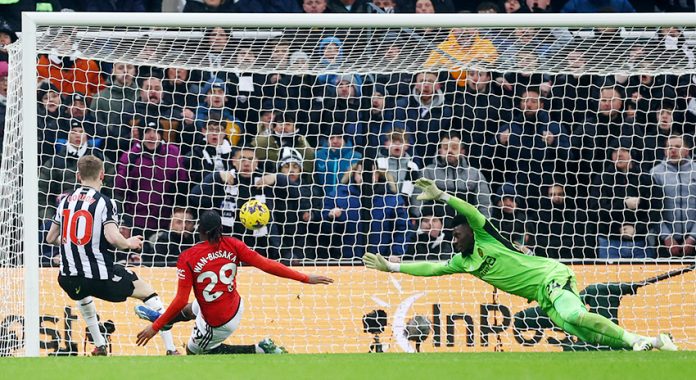 Premier League - Newcastle United v Manchester United