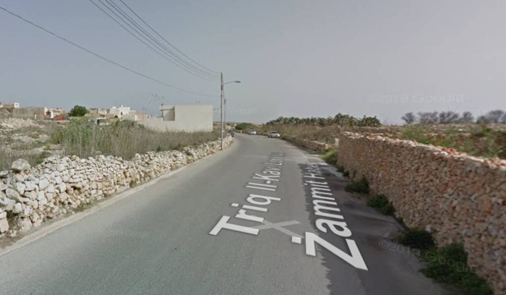 Raġel Fil-periklu Tal-mewt Wara Li Nqaleb Bil-quad Bike Fix-Xewkija ...