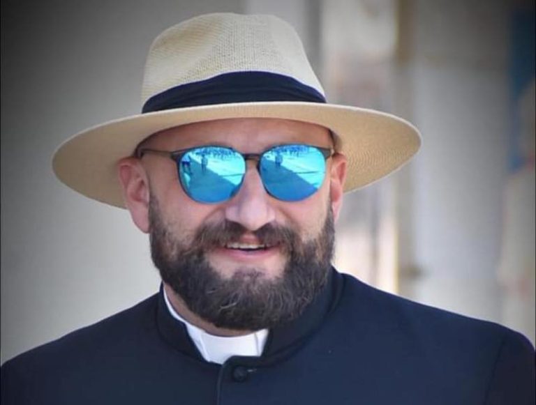 Il-files imħassra fuq il-kompjuter tal-qassis ma ntmessux biex tiġi protetta l-integrità tal-evidenza