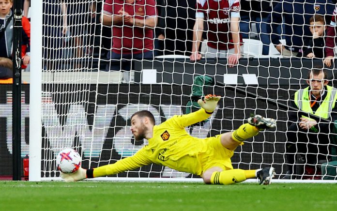 Premier League - West Ham United v Manchester United