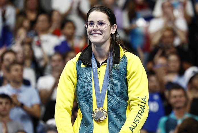 Swimming - Women's 200m Backstroke Victory Ceremony