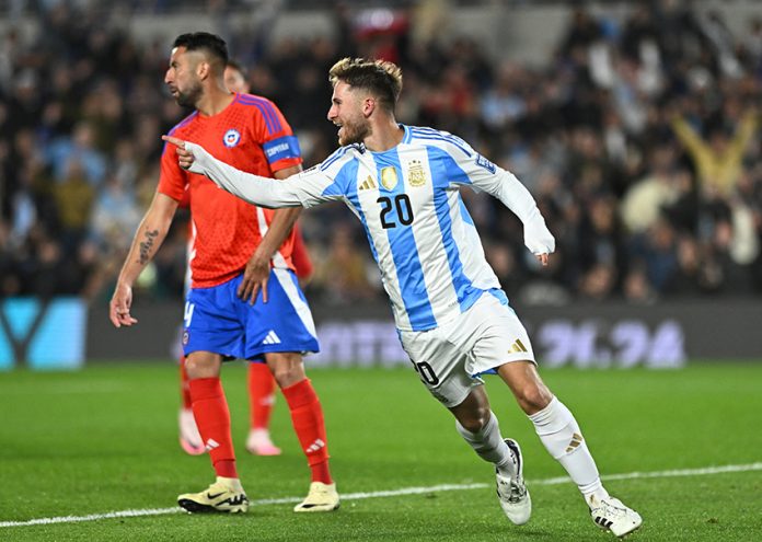 World Cup - South American Qualifiers - Argentina v Chile