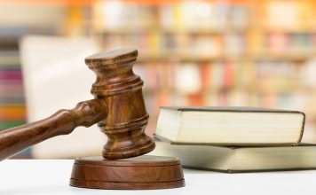 Pulizija mhux ħati ta’ konfront vjolenti ma’ mara waqt li pprova jwaqqafha tuża’ l-mowbjal waqt is-sewqan