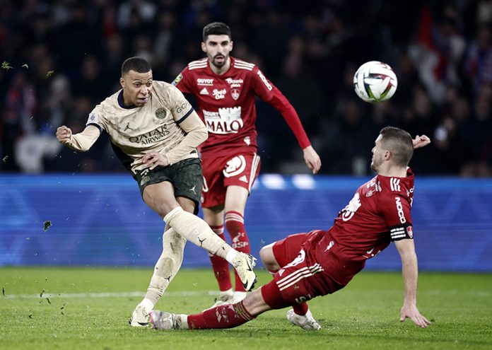 Ligue 1 - Paris St Germain v Brest