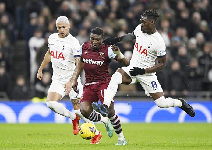 Premier League - Tottenham Hotspur v West Ham United