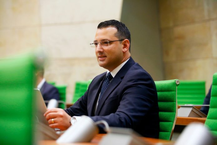 ministru jonathan attard