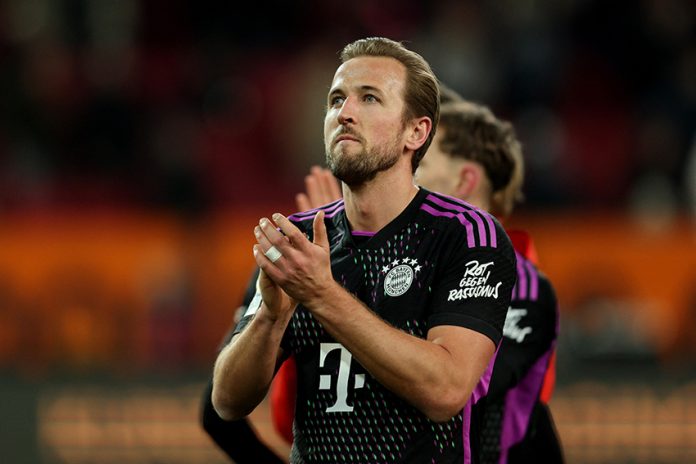 Bundesliga - FC Augsburg v Bayern Munich