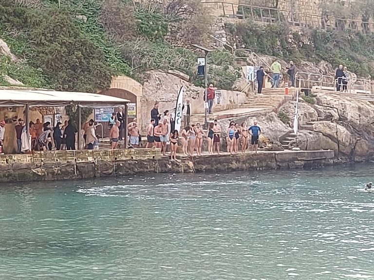 JAQBŻU F’BAĦAR KIESAĦ FIX-XLENDI GĦAL KAWŻA ĠUSTA