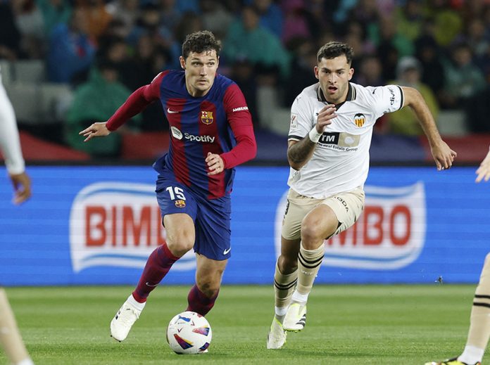 LaLiga - FC Barcelona v Valencia