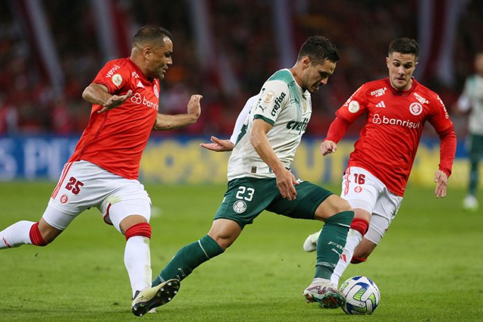 Brasileiro Championship - Internacional v Palmeiras