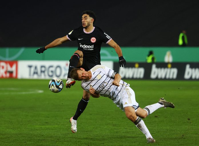DFB Cup - Round of 16 - FC Saarbruecken v Eintracht Frankfurt