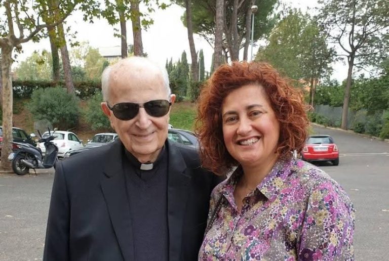 “Se nibqa’ ngħożż il-mumenti tant sbieħ”- Marica Cassar ssellem il-memorјa ta’ Dun Victor