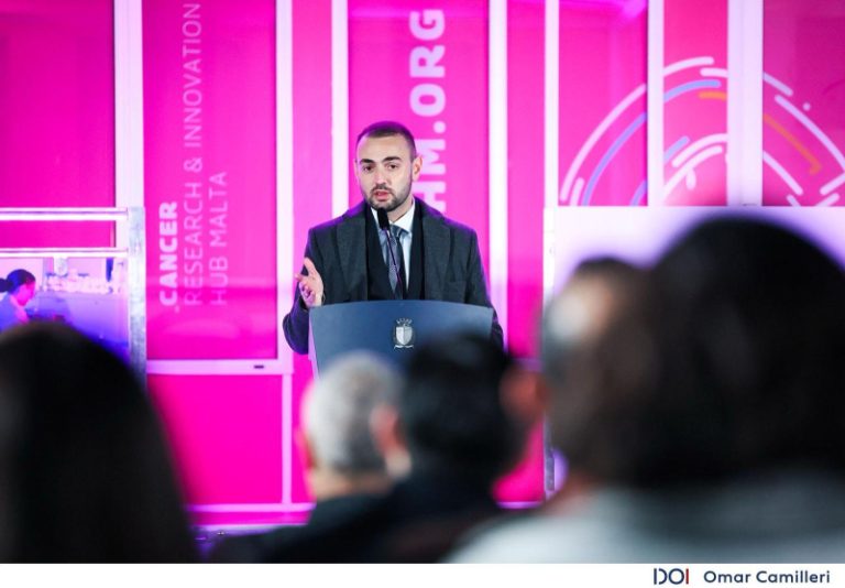 Inawgurat il-Mobile Unit tal-Cancer Research and Innovation Hub Malta (CRIHM) biex jippromwovi l-edukazzjoni u r-riċerka dwar il-kanċer