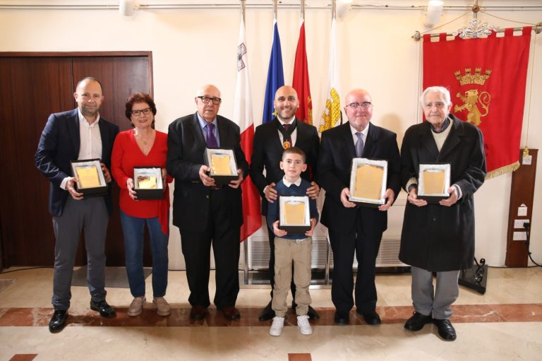 “Ġieħ il-Belt Valletta 2025” mogħti lil Mario Cutajar għal ħidmietu fil-preservazzjoni tal-wirt kulturali tal-Belt