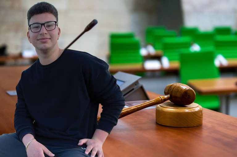 “Ir-riformi li ġibna rridu nibqgħu nsostnuhom” – il-PM f’għeluq is-sena mill-Inkjesta Sofia