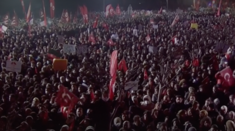 Mijiet arrestati fit-tielet lejl ta’ protesti fit-Turkija
