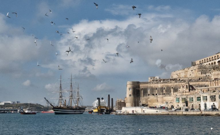 L-Amerigo Vespucci jtemm iż-żjara tiegħu f’Malta